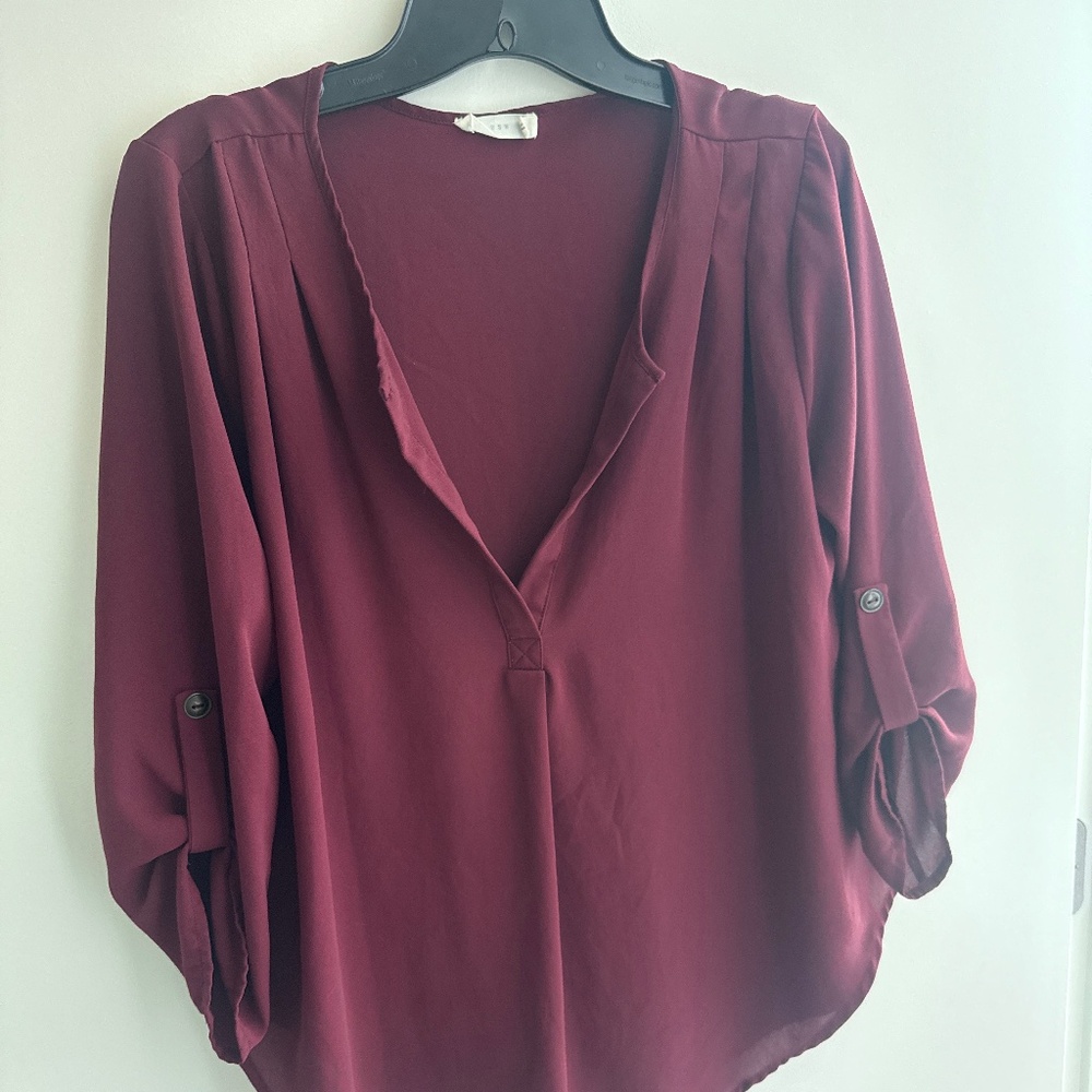 LUSH Sheer Chiffon Blouse Women’s 3/4 Roll Tab Sleeves Burgundy/Maroon